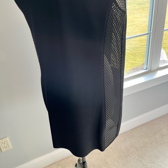 Tahari Contemporary Structured Long Vest - Picture 8 of 12